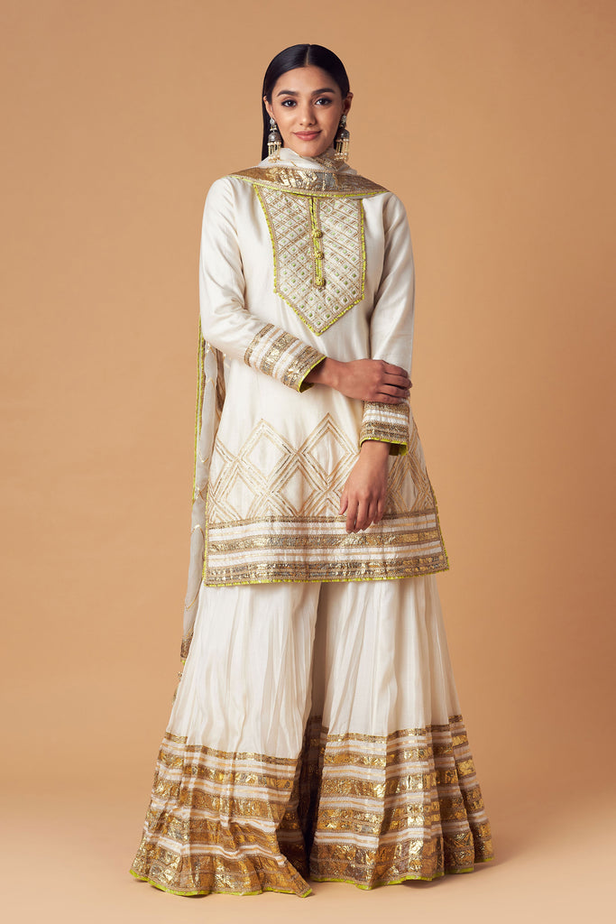 Dur Short Kurta & Sharara