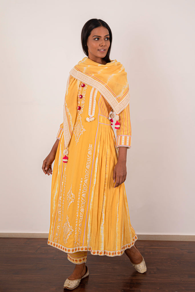 Alaya Side Pleat Long Kurta with Straight Pants & Scarf