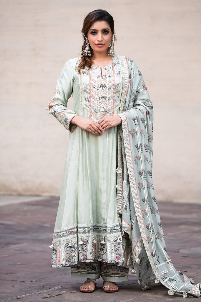 Amna Kaleedar Long Kurta with Straight Pants