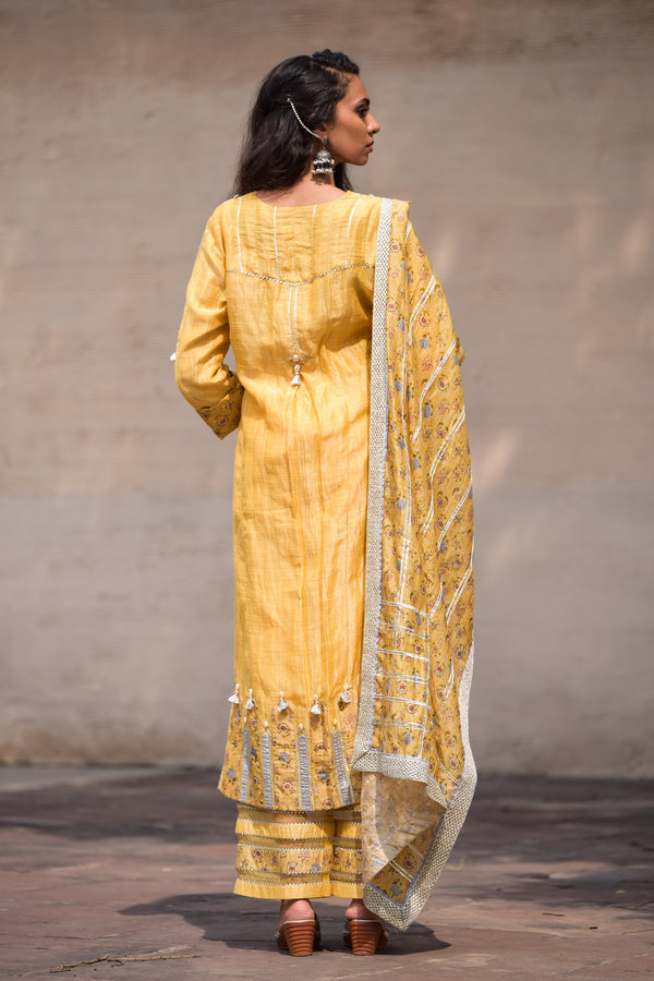 Amna Long Kurta with Wide Straight Pants