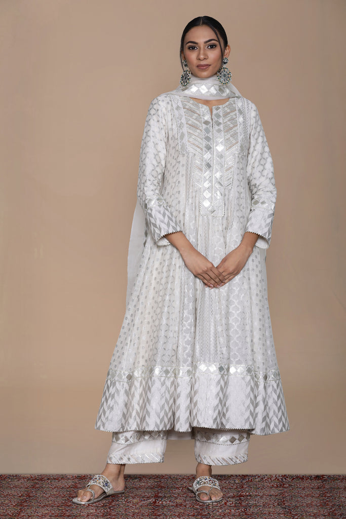 Zubeda Long Kaleedar With Straight Pants