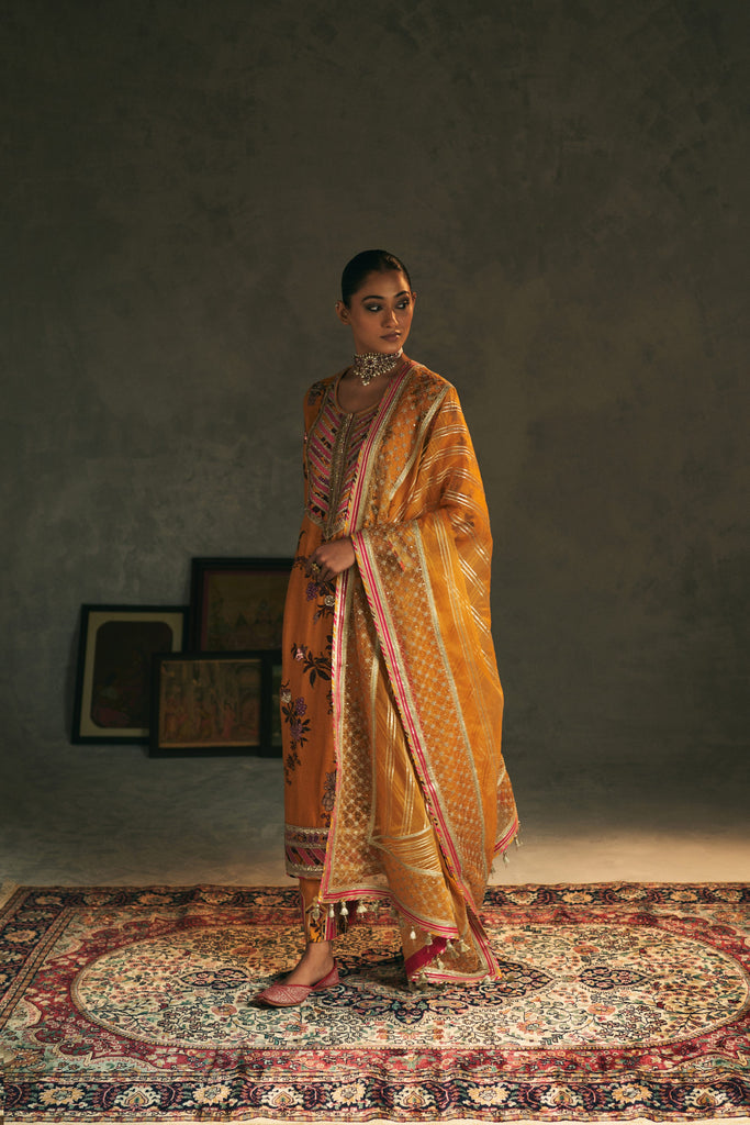 Turret Printed Long Kurta with Pants