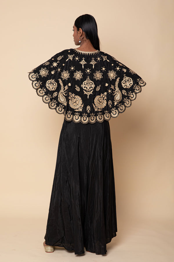 Sahiba Cape with Pants & Bustier