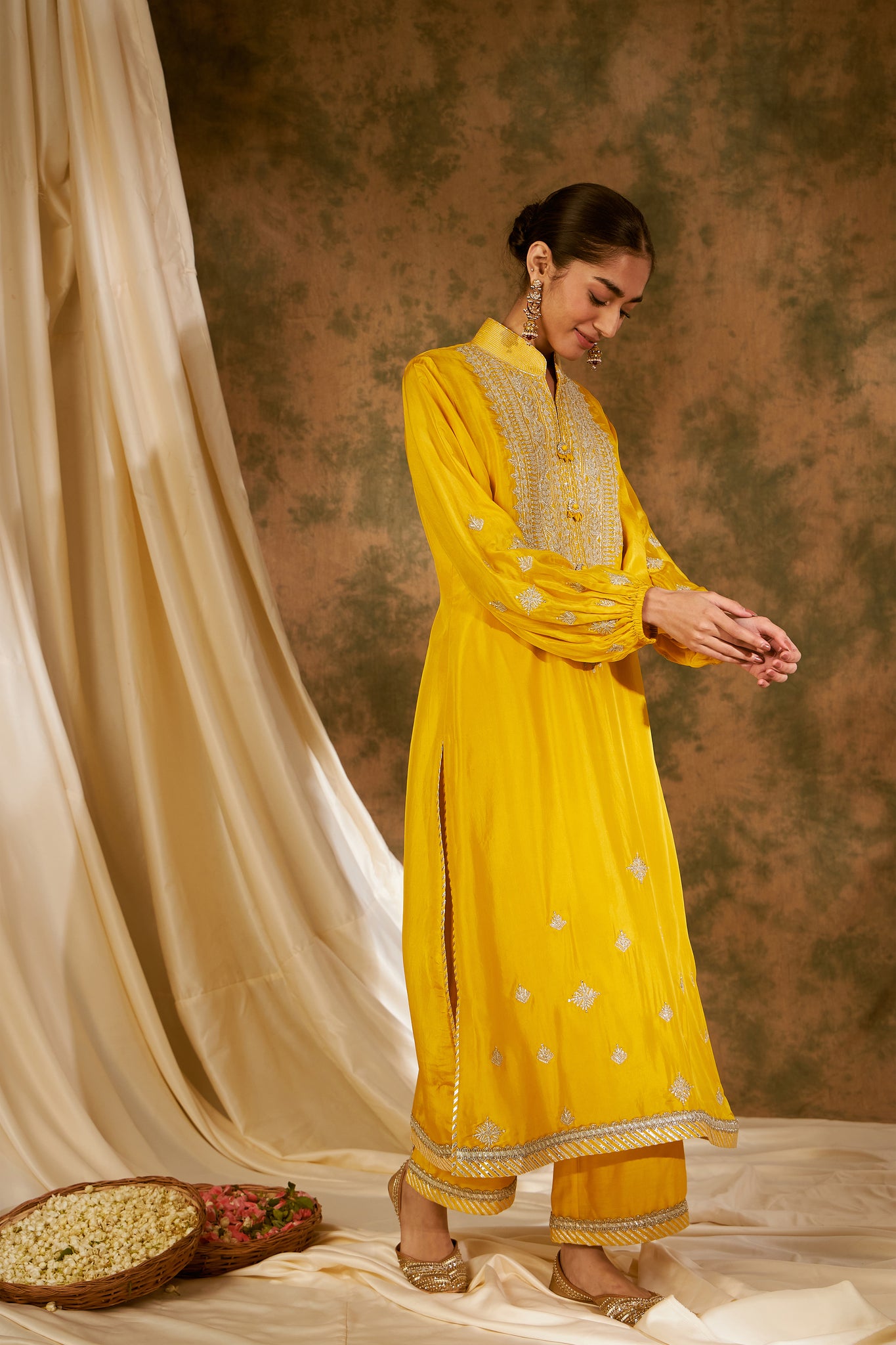 Nakshi Long Kurta with Balloon Sleeves & Straight Pants Simar Dugal